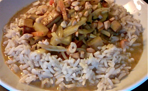 Kokos-Curry mit Tofu und Gemüse