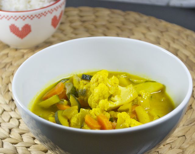 Blumenkohl-Gemüse-Curry